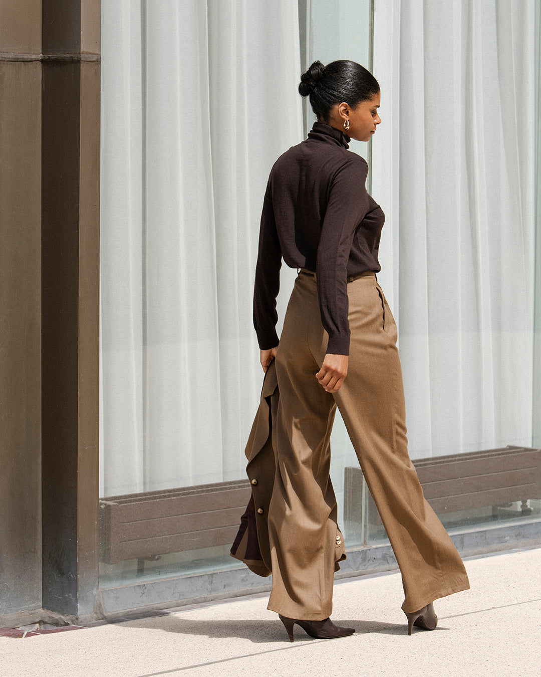 ensemble-tailleur-camel-raye-femme-chic-veste-blazer-pantalon-large